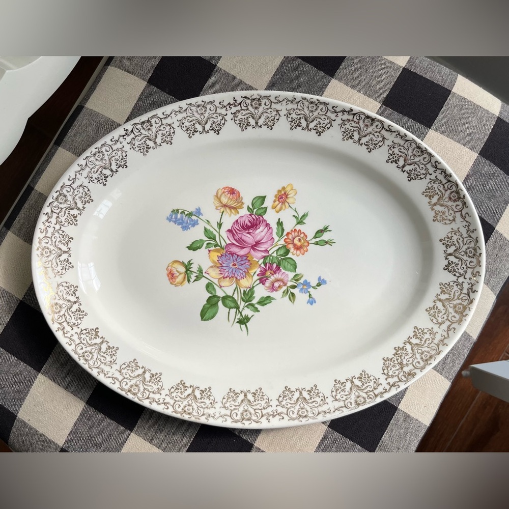Knowles 1952 Spring Floral Pattern Serving Platter - Picture 2 of 7